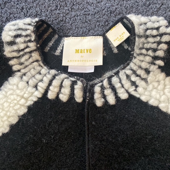 Maeve for Anthropology Cape - Picture 3 of 6